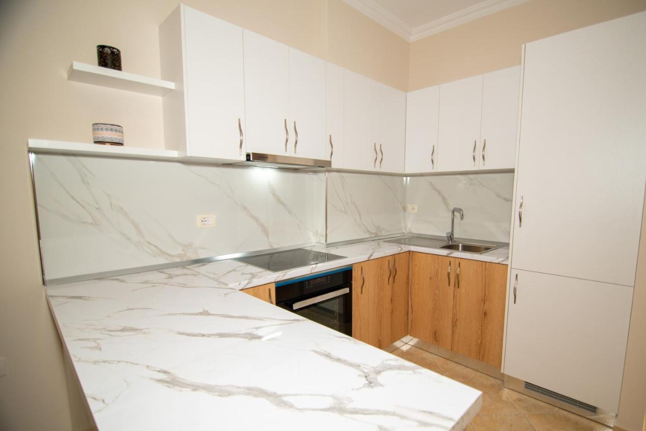 Ami Apartament Vlorë Exterior foto