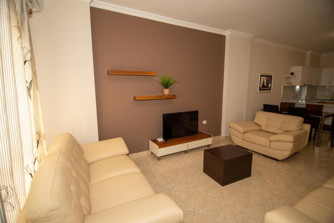 Ami Apartament Vlorë Exterior foto