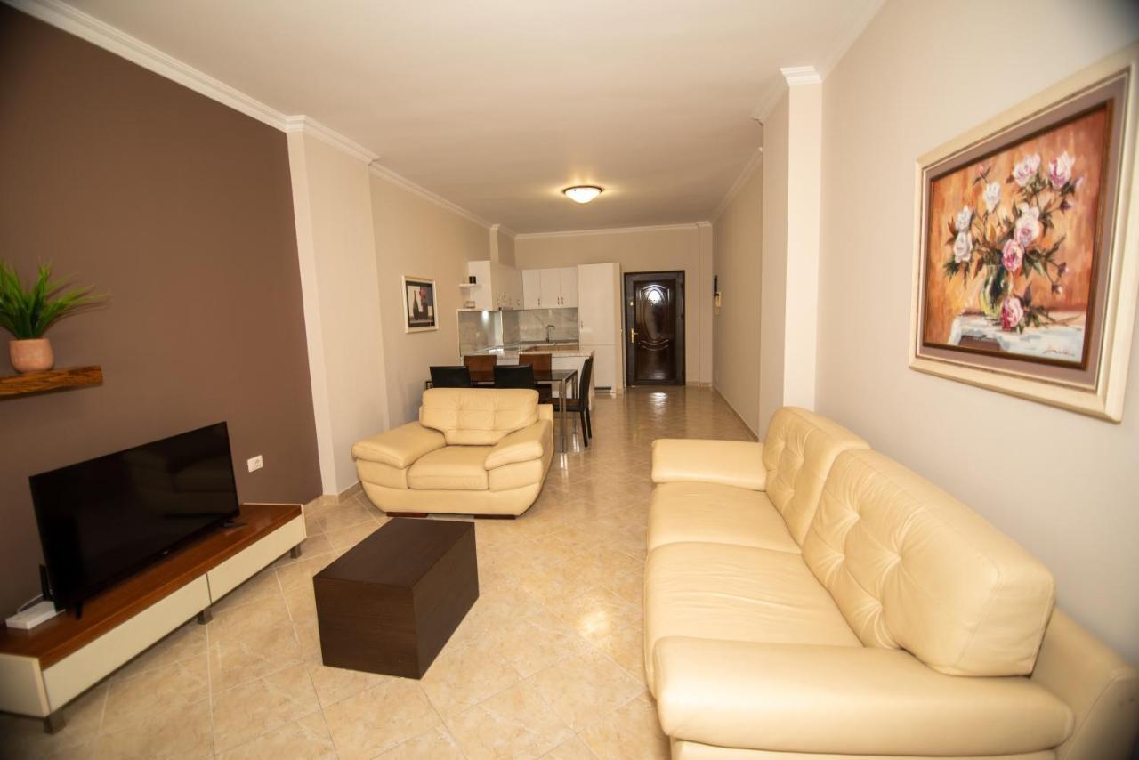 Ami Apartament Vlorë Exterior foto