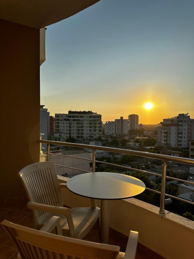 Ami Apartament Vlorë Exterior foto
